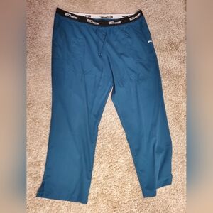 Aubrey 3-Pocket Low-Rise Flare Leg Pant